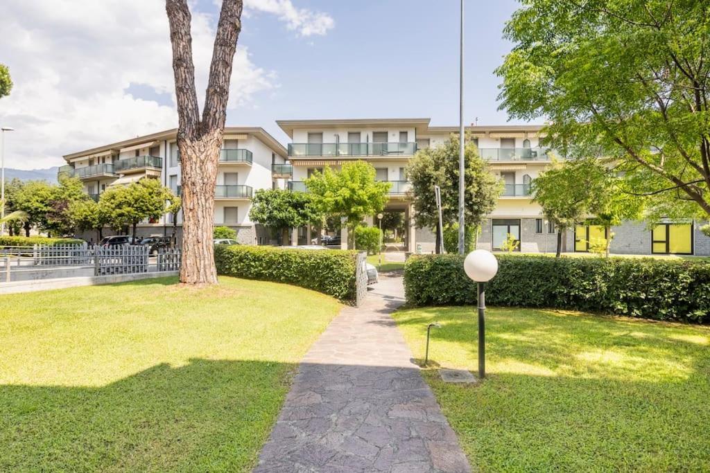 Apartment Spazioso A 5 Minuti A Piedi Dal Mare Massa (Tuscany)